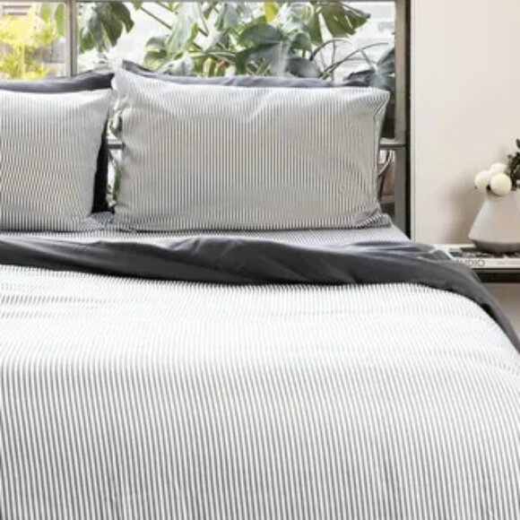 Ettitude Signature Sateen Flat Sheet – Queen (Slate Stripes) - Picture 4 of 4